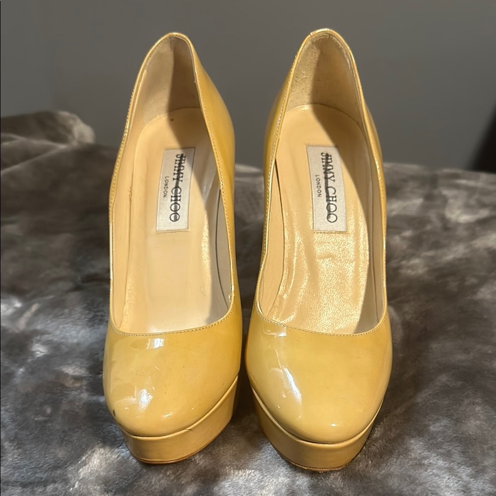 Jimmy Choo Yellow Tan Heels Sleek Design